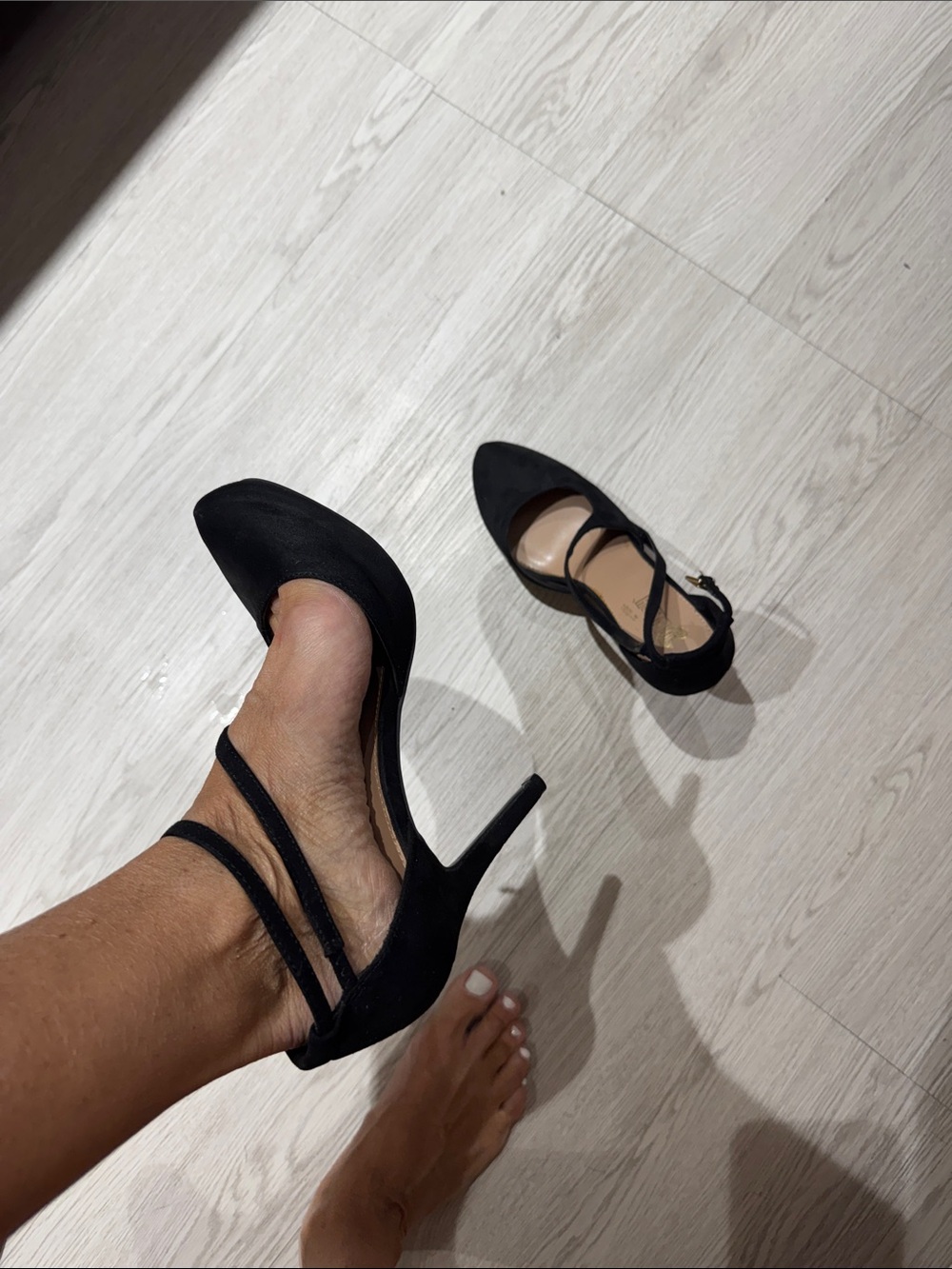 Black Pointed-Toe Ankle-Strap Women’s Flats - Picture 3 of 5